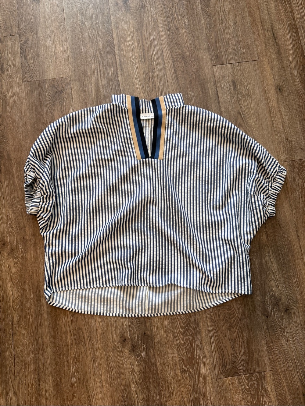 Entro Short Sleeve Top
